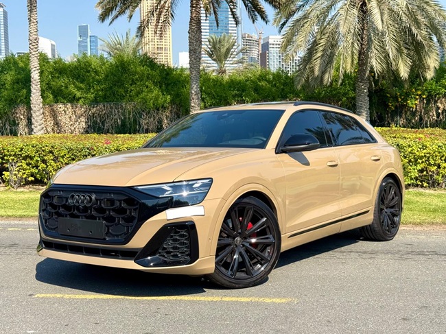 AUDI Q8 S LINE 2025