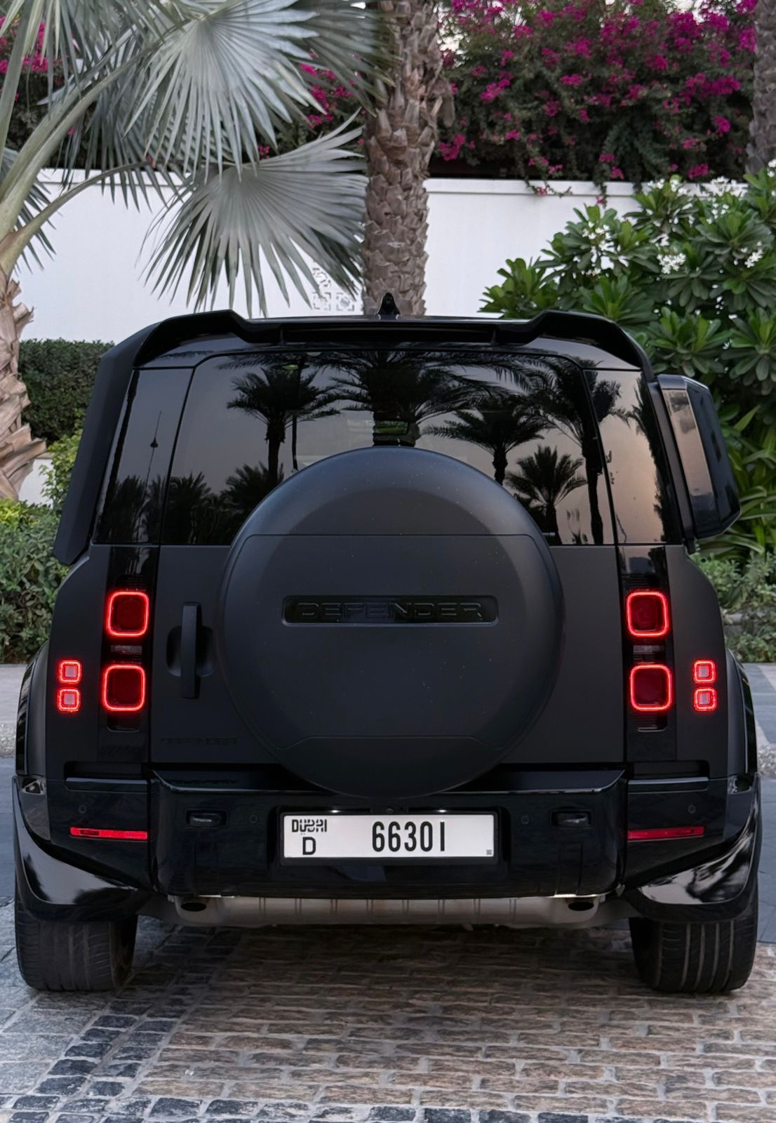 Land Rover Defender X 2024