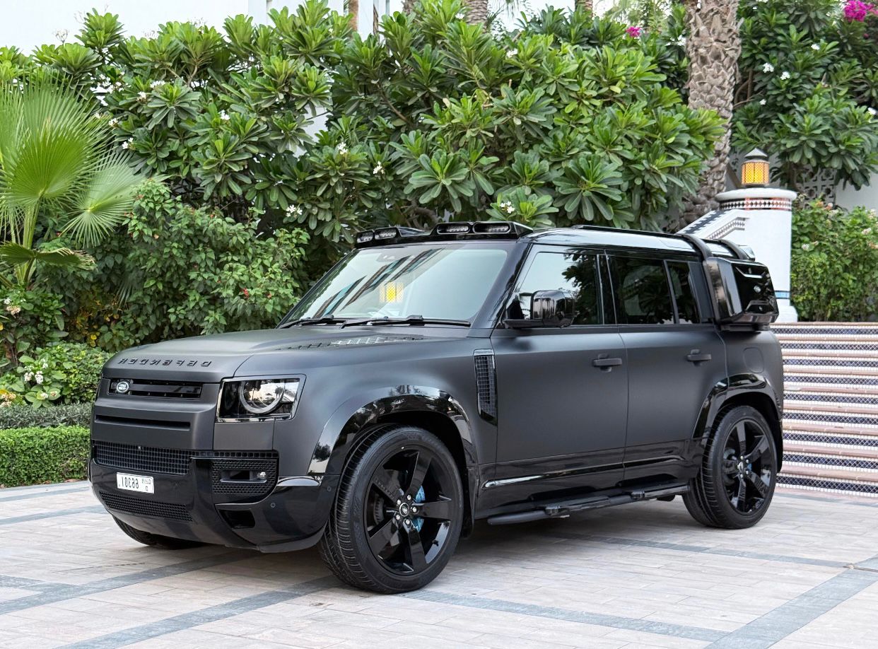 Land Rover Defender X 2024