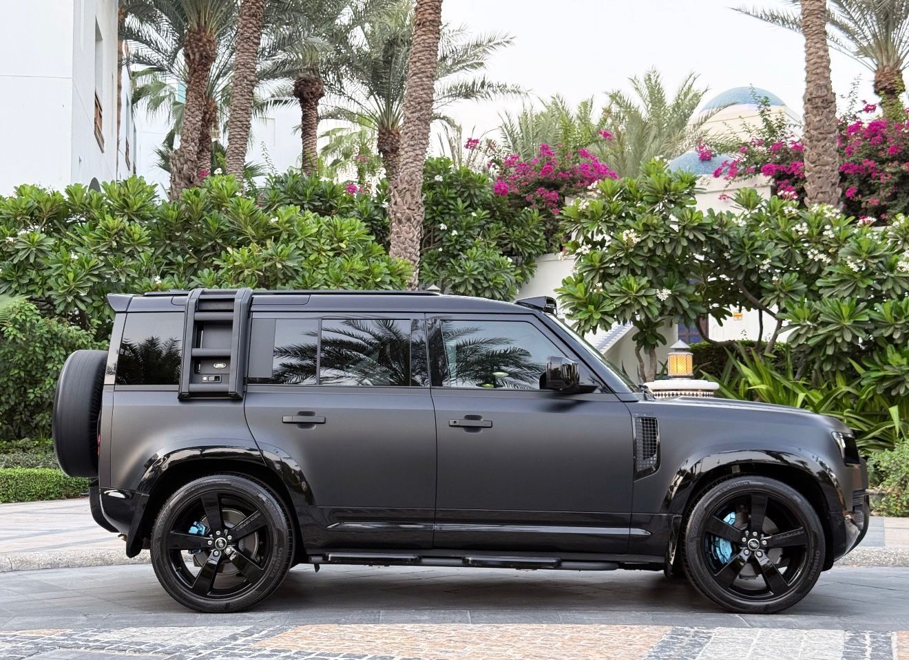 Land Rover Defender X 2024