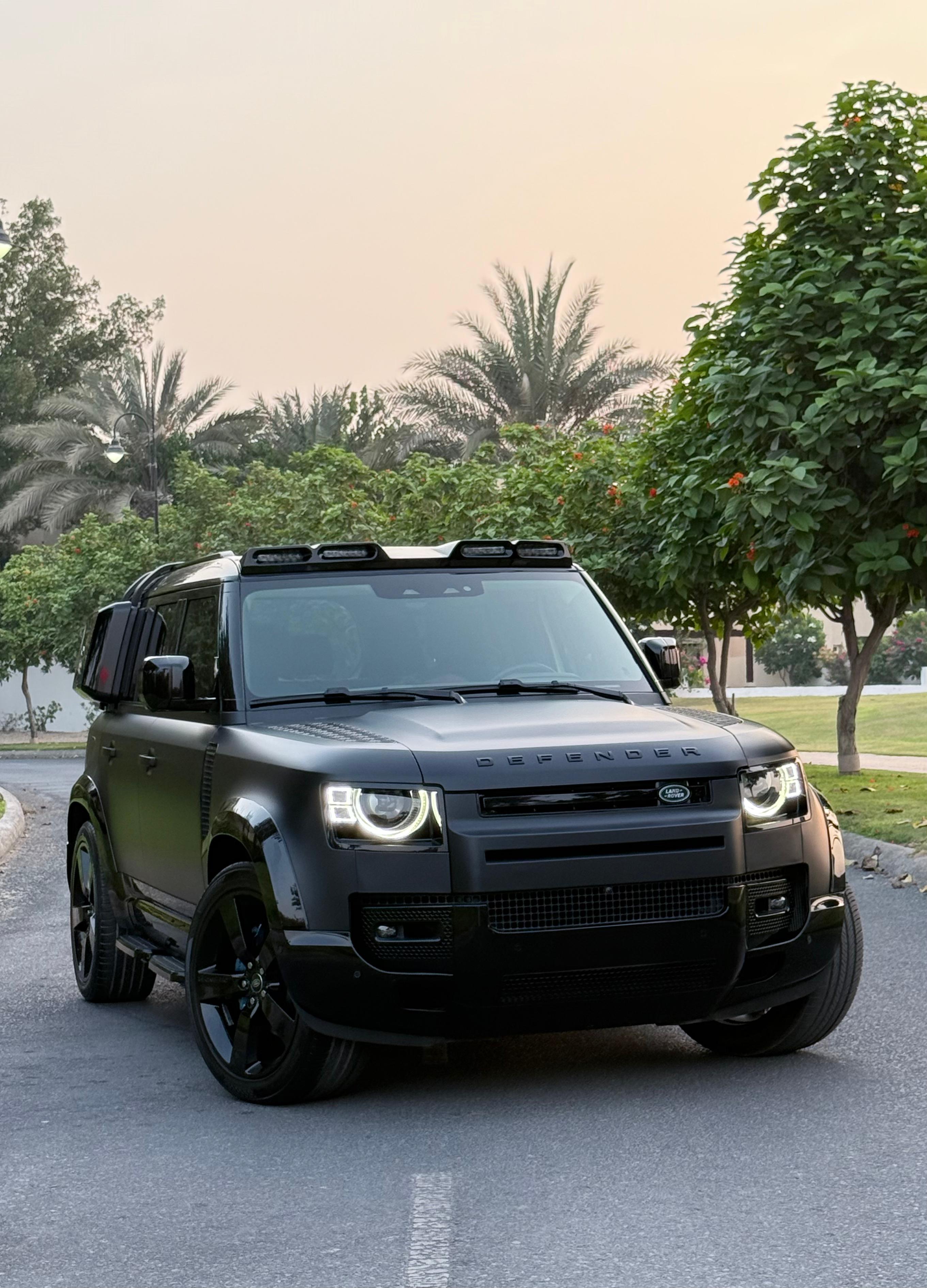 Land Rover Defender X 2024